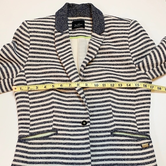 Zara Trafaluc Textured Striped Blazer - Picture 3 of 4